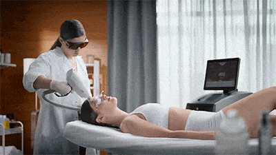 Harmony XL Pro facial treatment with the clinician and patient fully framed